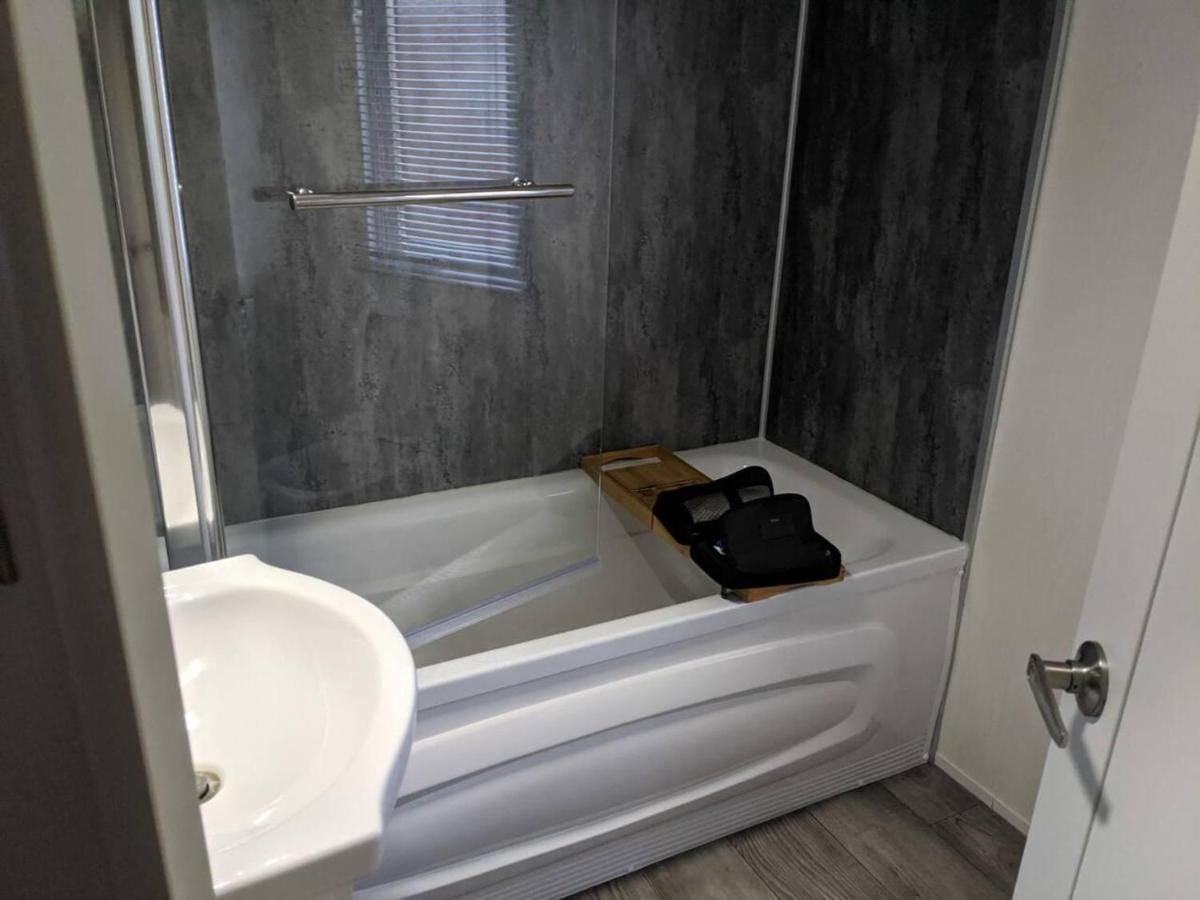 Superior 6 Berth Holiday Home In Suffolk 萨克斯曼德姆 外观 照片